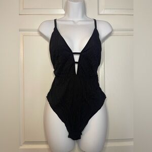 Sexy Black Bodysuit 🔥